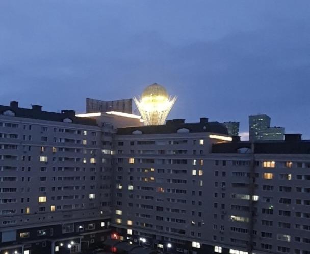 25 Вид На Байтерек Для 1-4 Человек С Кроватью И Раскладным Диваном Astana Exterior photo